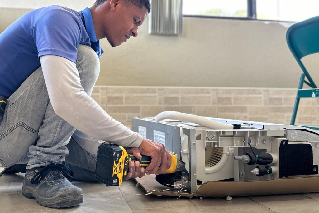 service installation pic03